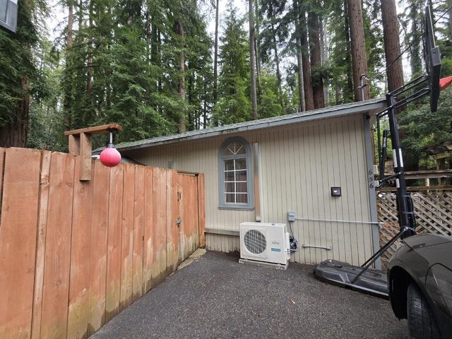 696 Kings Highway, Boulder Creek, CA 95006
