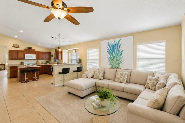 726 ROCHESTER LOOP, Davenport, FL 33897
