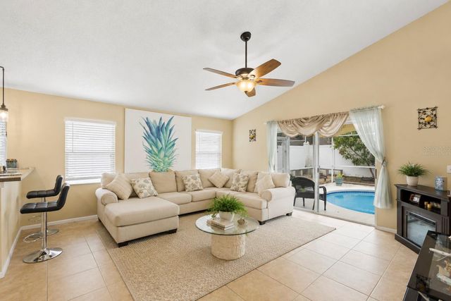 726 ROCHESTER LOOP, Davenport, FL 33897
