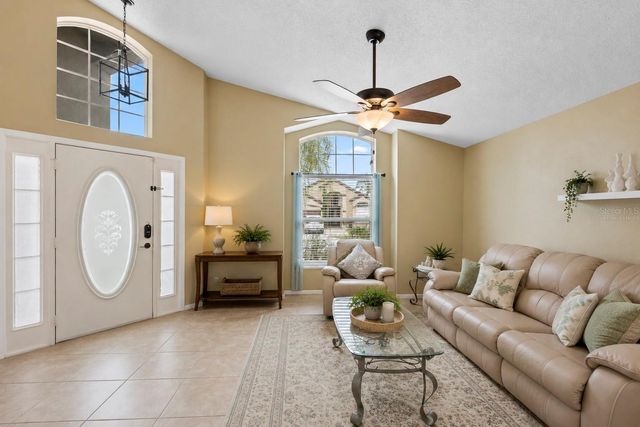726 ROCHESTER LOOP, Davenport, FL 33897