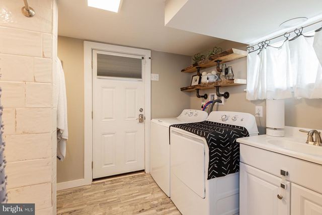 1441 HOLLYWOOD, Lancaster, PA 17601