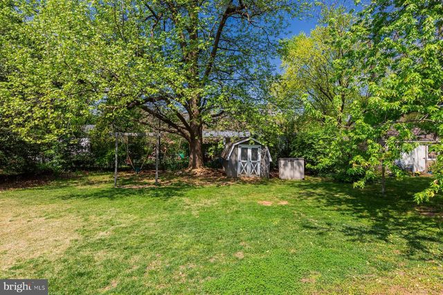 1441 HOLLYWOOD, Lancaster, PA 17601