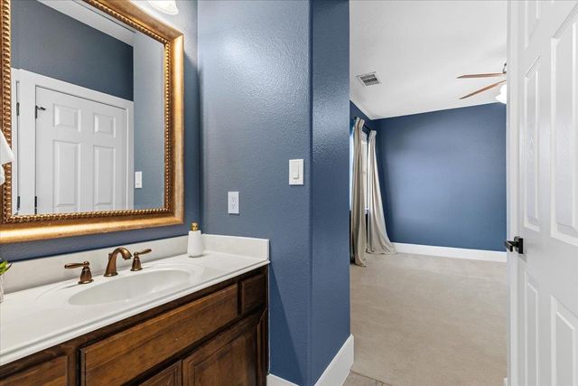 207 Broken Arrow DR, Cedar Park, TX 78613