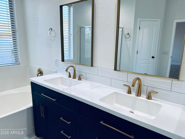 2119 N PACEY Road, Phoenix, AZ 85037