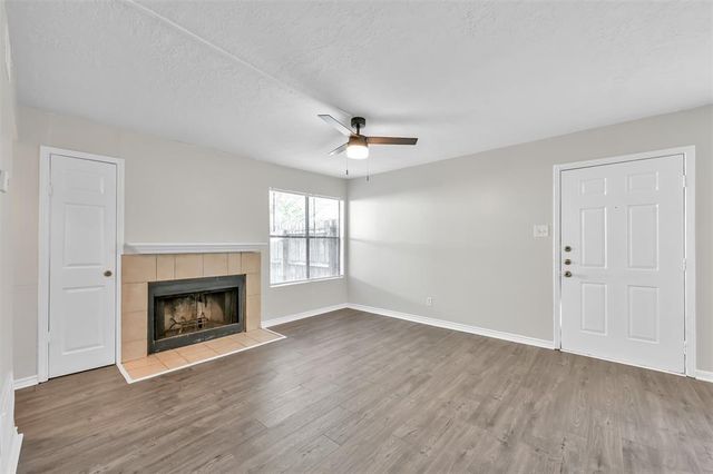 900 Holly Drive 15, Conroe, TX 77301