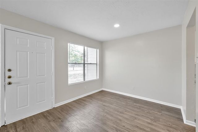 900 Holly Drive 15, Conroe, TX 77301