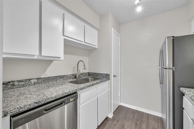 900 Holly Drive 15, Conroe, TX 77301