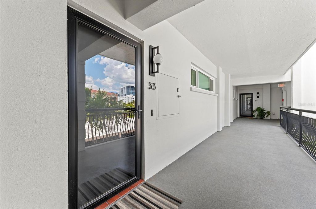 226 GOLDEN GATE POINT 33, Sarasota, FL 34236