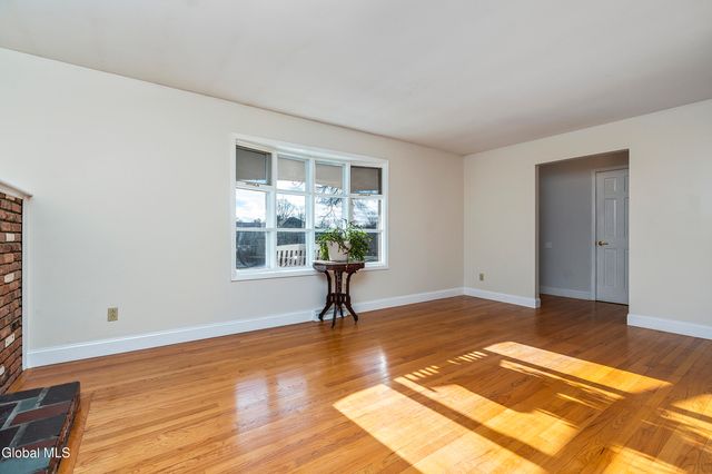 41 Northgate Drive, Guilderland, NY 12203