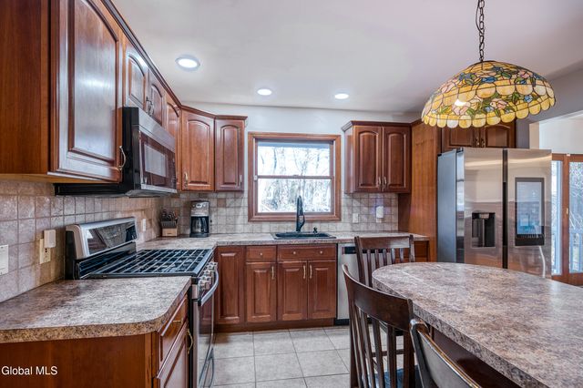 41 Northgate Drive, Guilderland, NY 12203