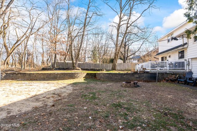 41 Northgate Drive, Guilderland, NY 12203