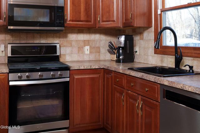 41 Northgate Drive, Guilderland, NY 12203