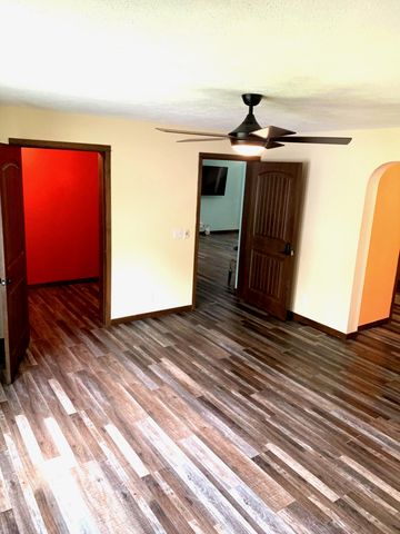 33067 School Street, Dowagiac, MI 49047