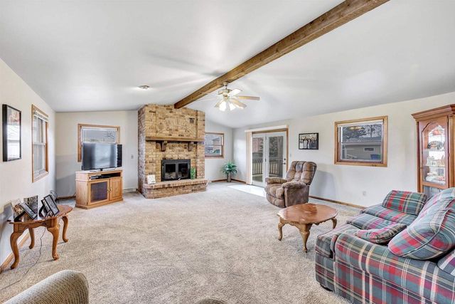 1648 DEBRA LANE, Green Bay, WI 54302