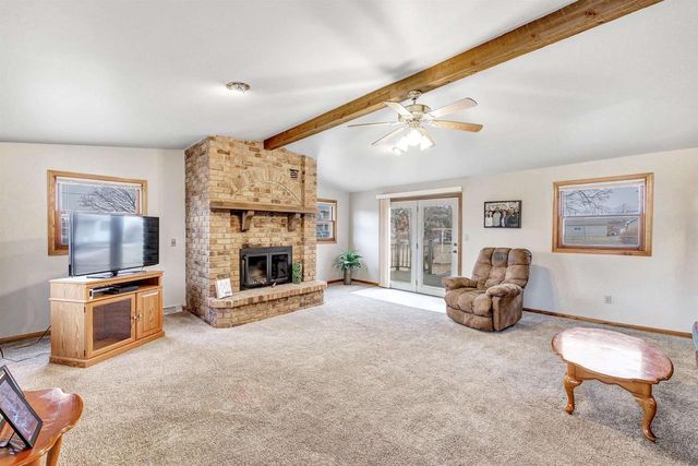 1648 DEBRA LANE, Green Bay, WI 54302