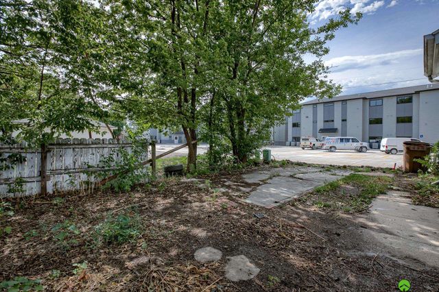 1126 N 23rd Street, Lincoln, NE 68503