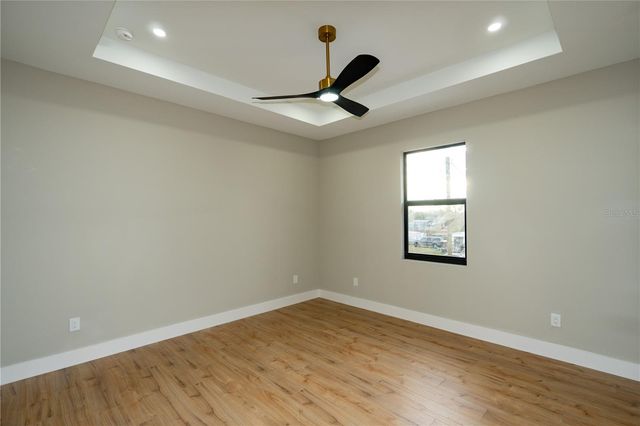 12905 WORCHESTER AVENUE, Tampa, FL 33624