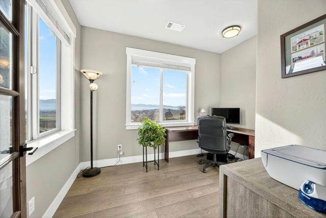 3691 Camina Drive, Medford, OR 97504