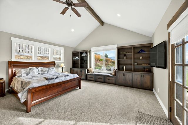 3691 Camina Drive, Medford, OR 97504