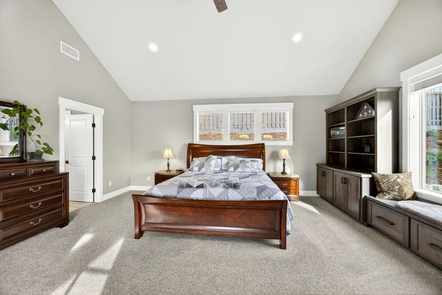 3691 Camina Drive, Medford, OR 97504