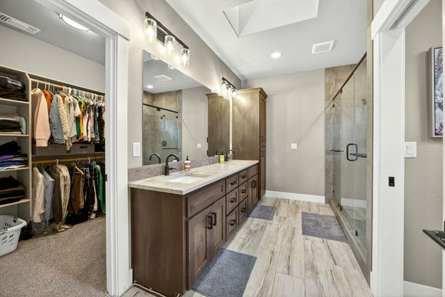 3691 Camina Drive, Medford, OR 97504