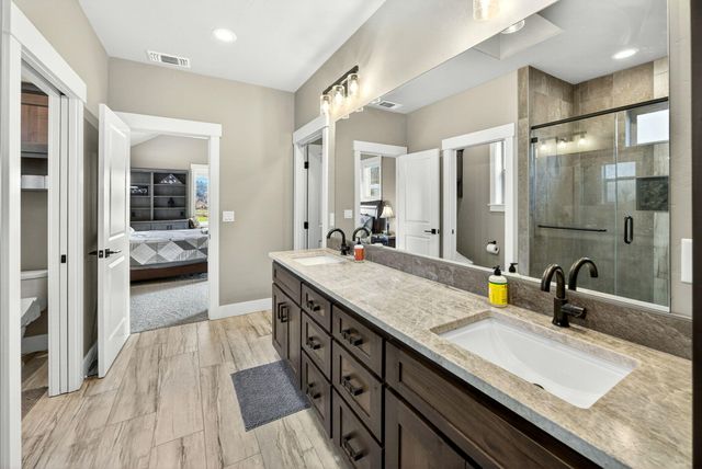 3691 Camina Drive, Medford, OR 97504