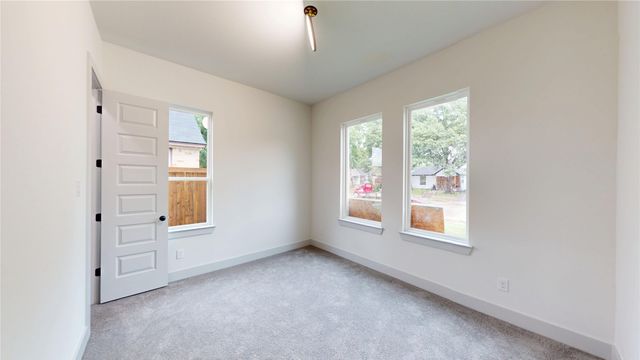 7215 Thurston Drive, Dallas, TX 75235