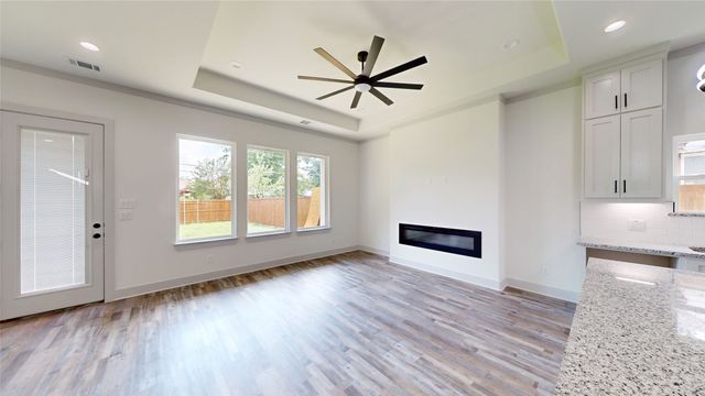 7215 Thurston Drive, Dallas, TX 75235