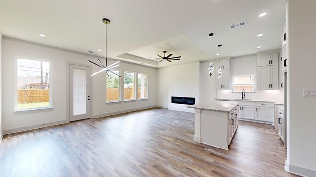 7215 Thurston Drive, Dallas, TX 75235