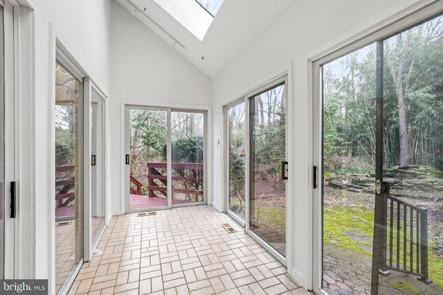 1025 RIVERTON RD, Moorestown, NJ 08057