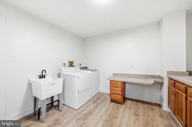 1025 RIVERTON RD, Moorestown, NJ 08057