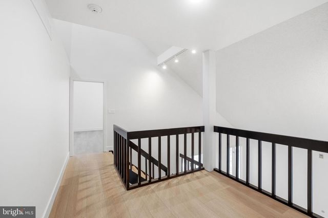 1025 RIVERTON RD, Moorestown, NJ 08057