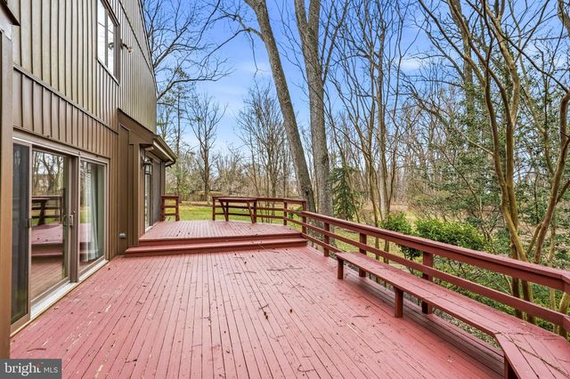 1025 RIVERTON RD, Moorestown, NJ 08057