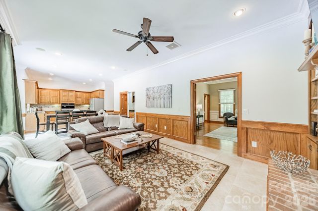 3307 Sandalwood Lane, Waxhaw, NC 28173