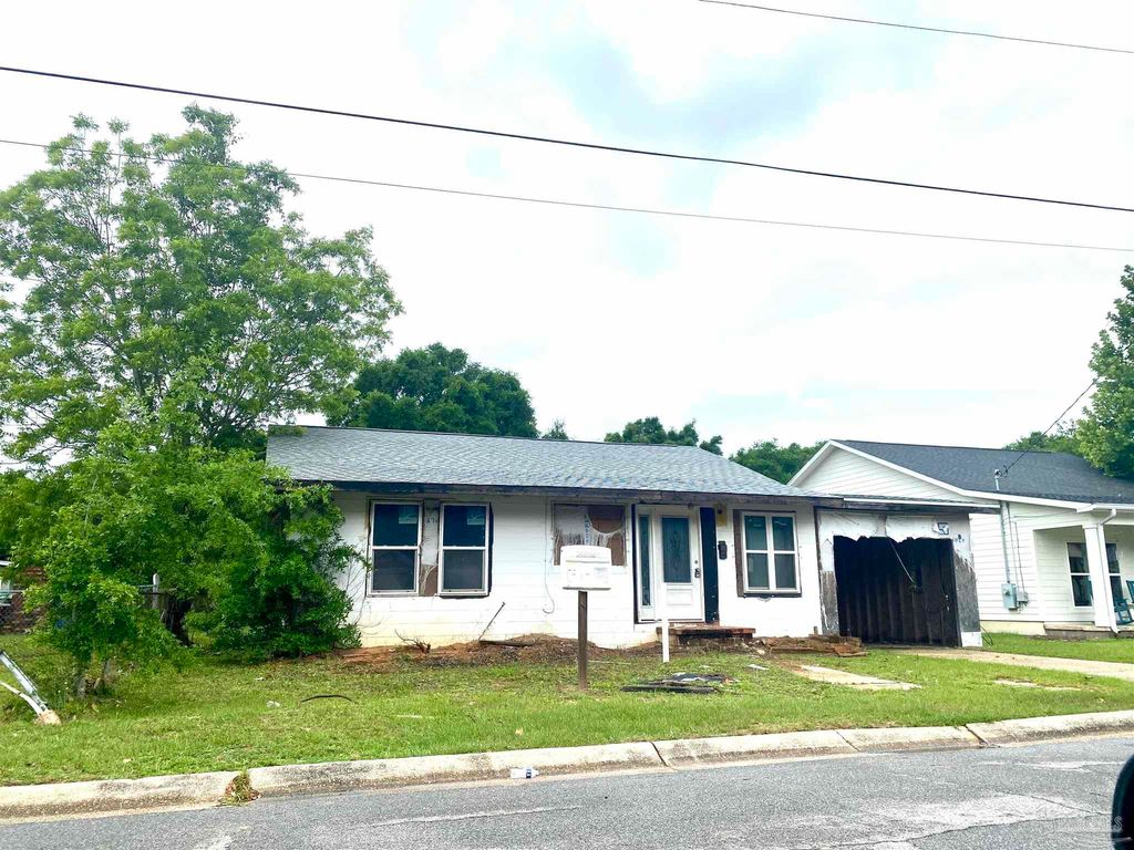 1203 N C St, Pensacola, FL 32501
