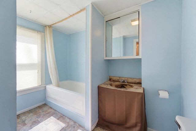 411 E Division Street, Watertown, WI 53094