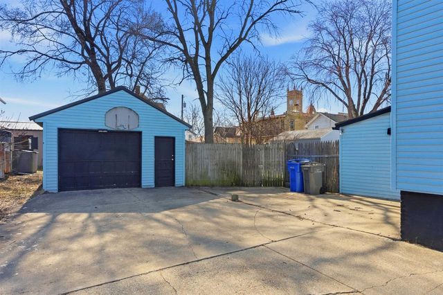 411 E Division Street, Watertown, WI 53094