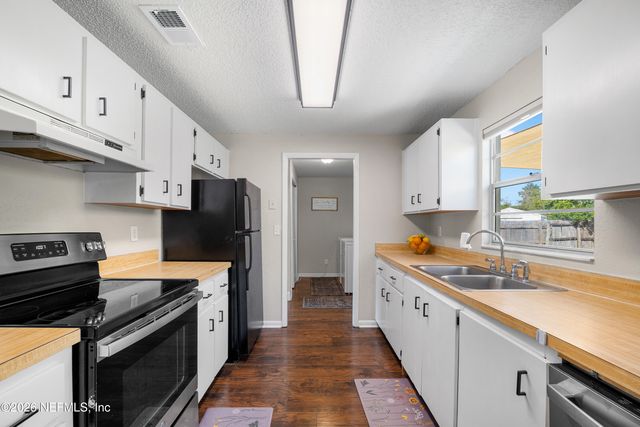 8250 SPRINGER Court, Jacksonville, FL 32244