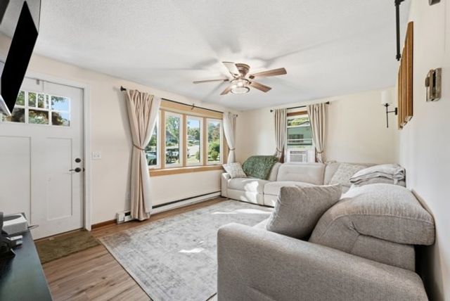 185 Murphy Ln, Chicopee, MA 01020