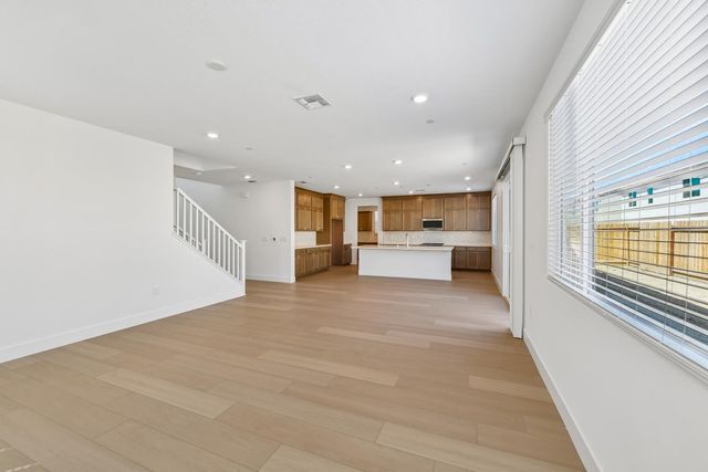 4865 Aucutt Way, Sacramento, CA 95835