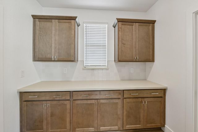 4865 Aucutt Way, Sacramento, CA 95835