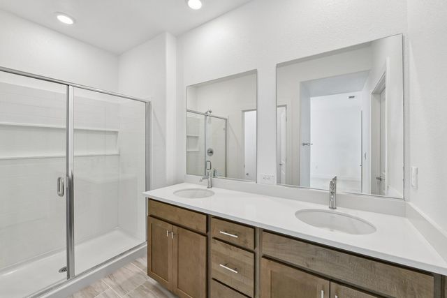 4865 Aucutt Way, Sacramento, CA 95835