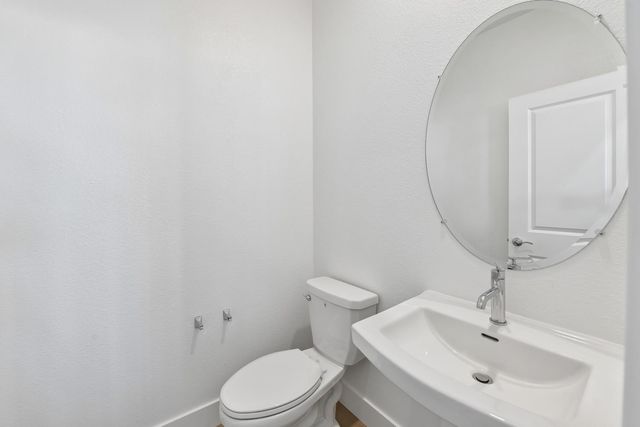 4865 Aucutt Way, Sacramento, CA 95835