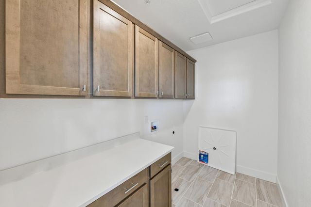 4865 Aucutt Way, Sacramento, CA 95835