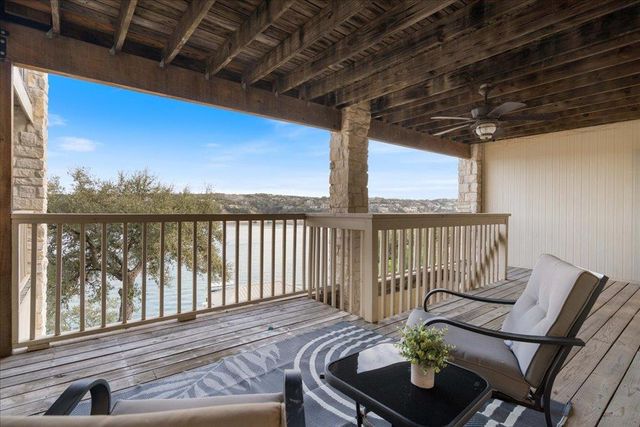 18231 Lakepoint CV, Point Venture, TX 78645