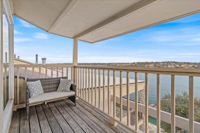 18231 Lakepoint CV, Point Venture, TX 78645