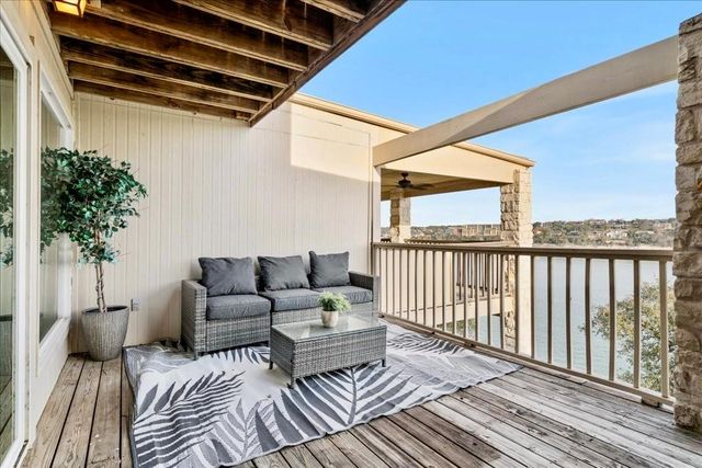 18231 Lakepoint CV, Point Venture, TX 78645
