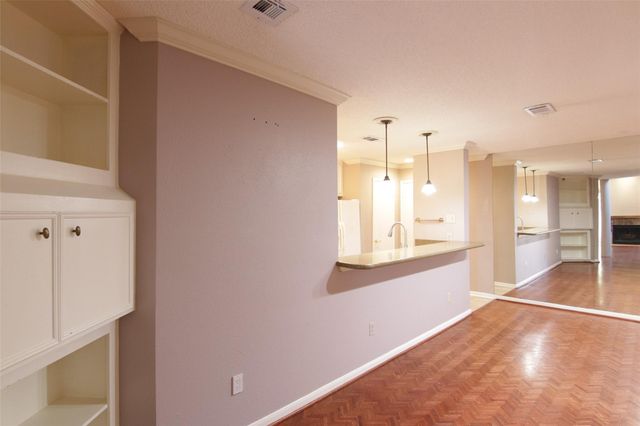 2602 Rice Boulevard, West University Place, TX 77005