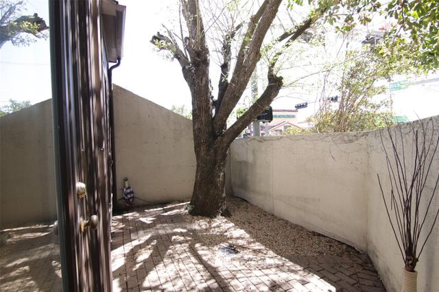 2602 Rice Boulevard, West University Place, TX 77005