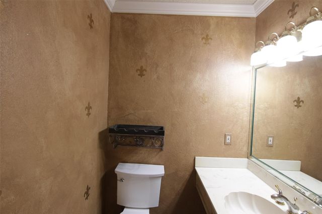 2602 Rice Boulevard, West University Place, TX 77005